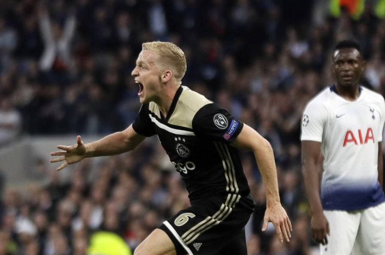 转会期意大利杯传出新动向，阿贾克斯豪取连胜，管理层表态——悬念犹存，数据趋势出现新变化