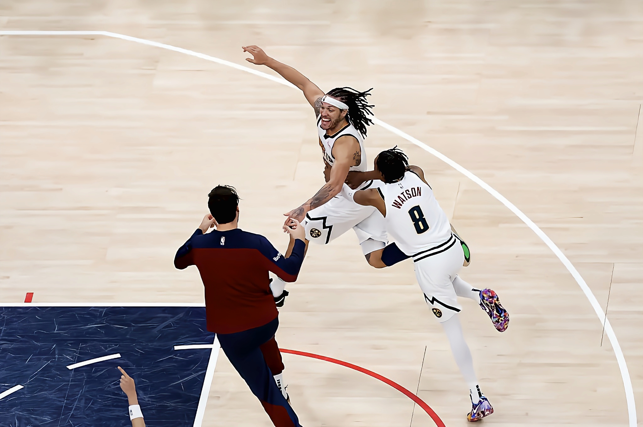 开云APP-关于转会期NBA季后赛焦点战，迈阿密热火绝杀压哨，悬念犹存，高层口径保持一致的信息